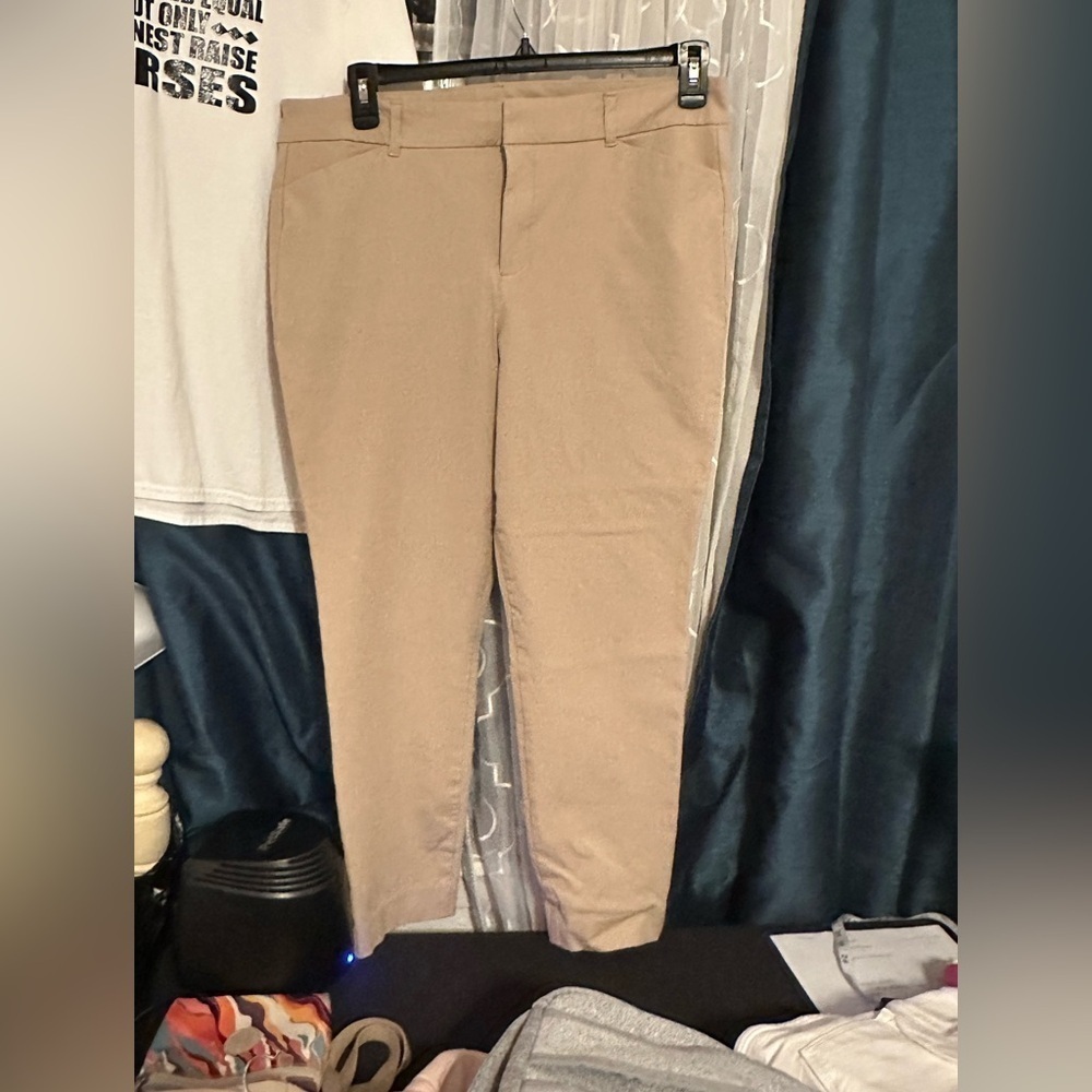 Old Navy Women’s Khaki Chinos